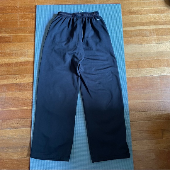 NikeFIT Black Sweatpants - Picture 4 of 5